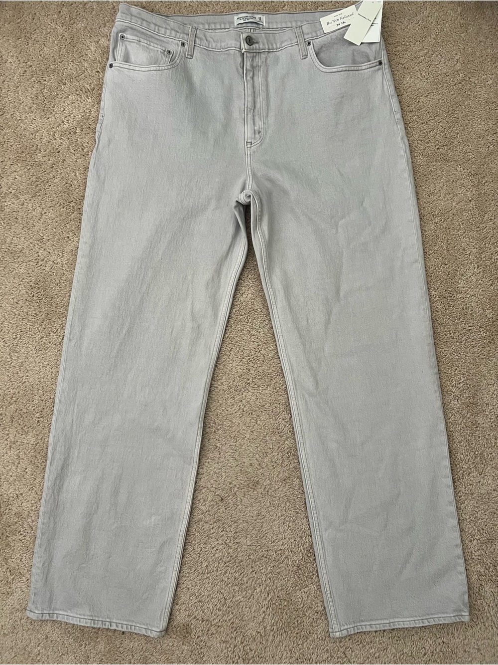 NWT Abercrombie & Fitch The 90s Relaxed Jean High Rise Straight Denim 34/18 Long